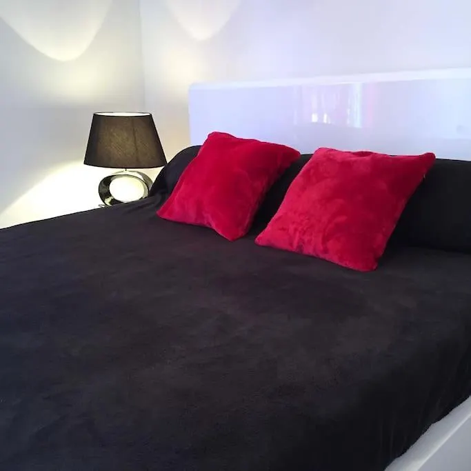 Studio T1 Bis Completement Independant Lourdes France